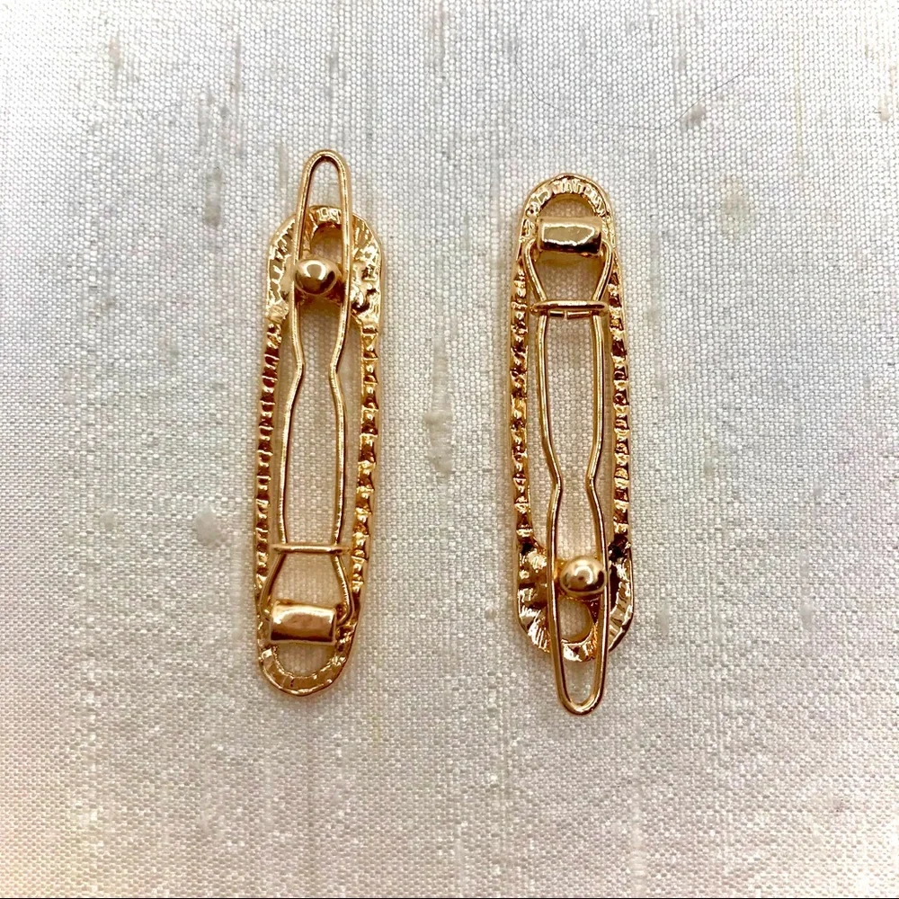 🧷🧷Gold Safety Pin Barrettes🧷🧷 - Picture 5 of 6